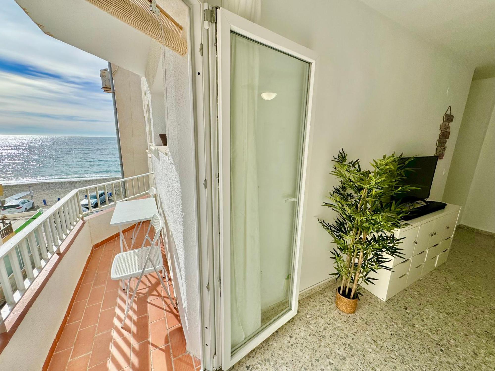 Quiet II Seaview Apartment La Herradura  Kültér fotó